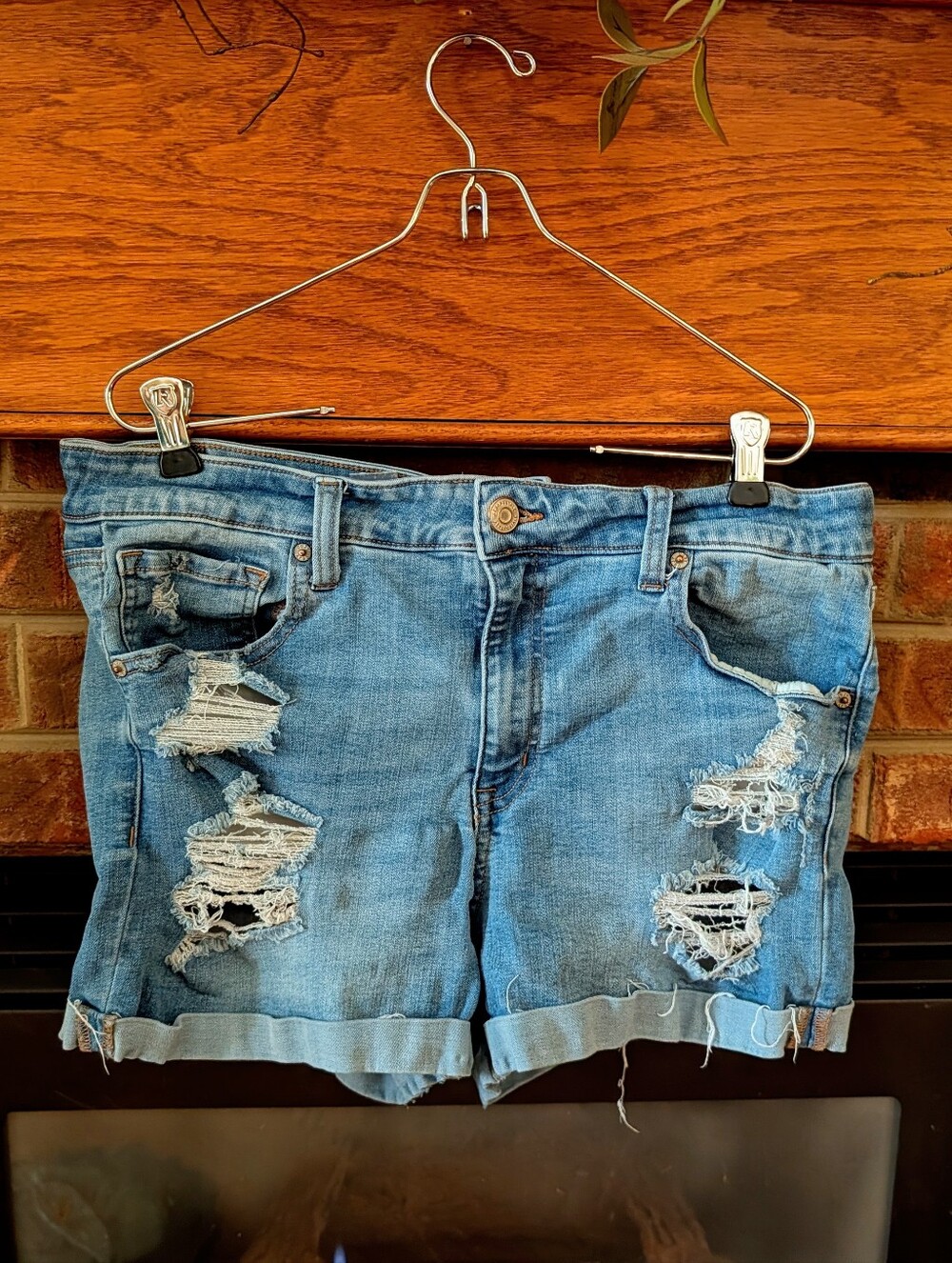 Aeropostale Distressed Light Blue Denim Cutoff Shorts Size 14